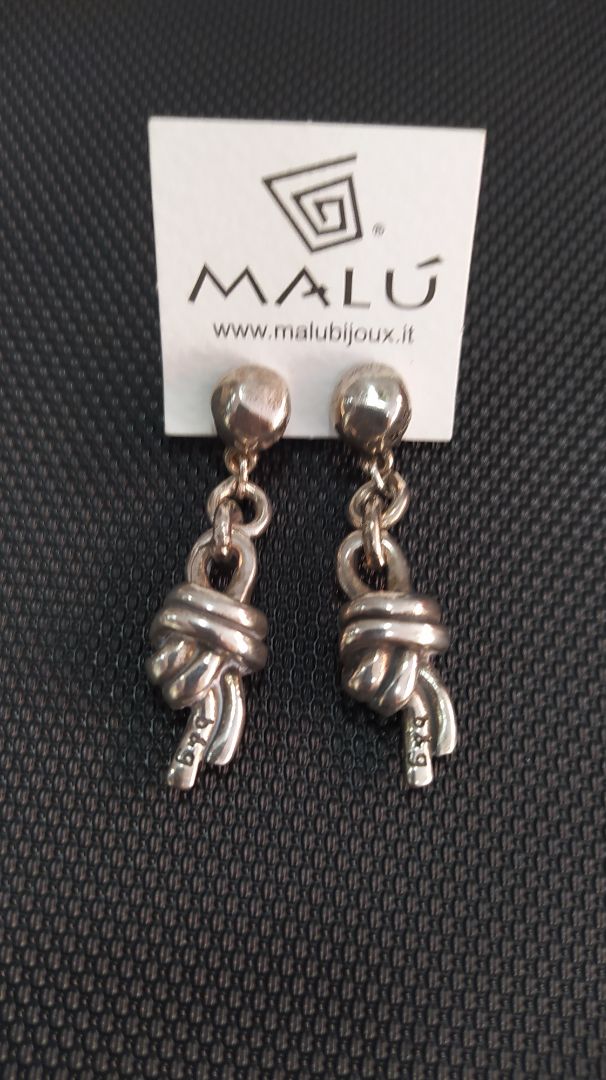 Pendientes nudo