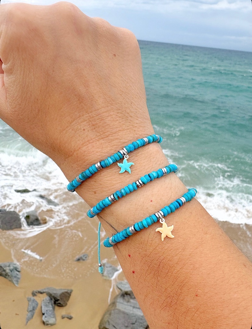 Pulsera aritos de n&aacute;car irregular azul turquesa