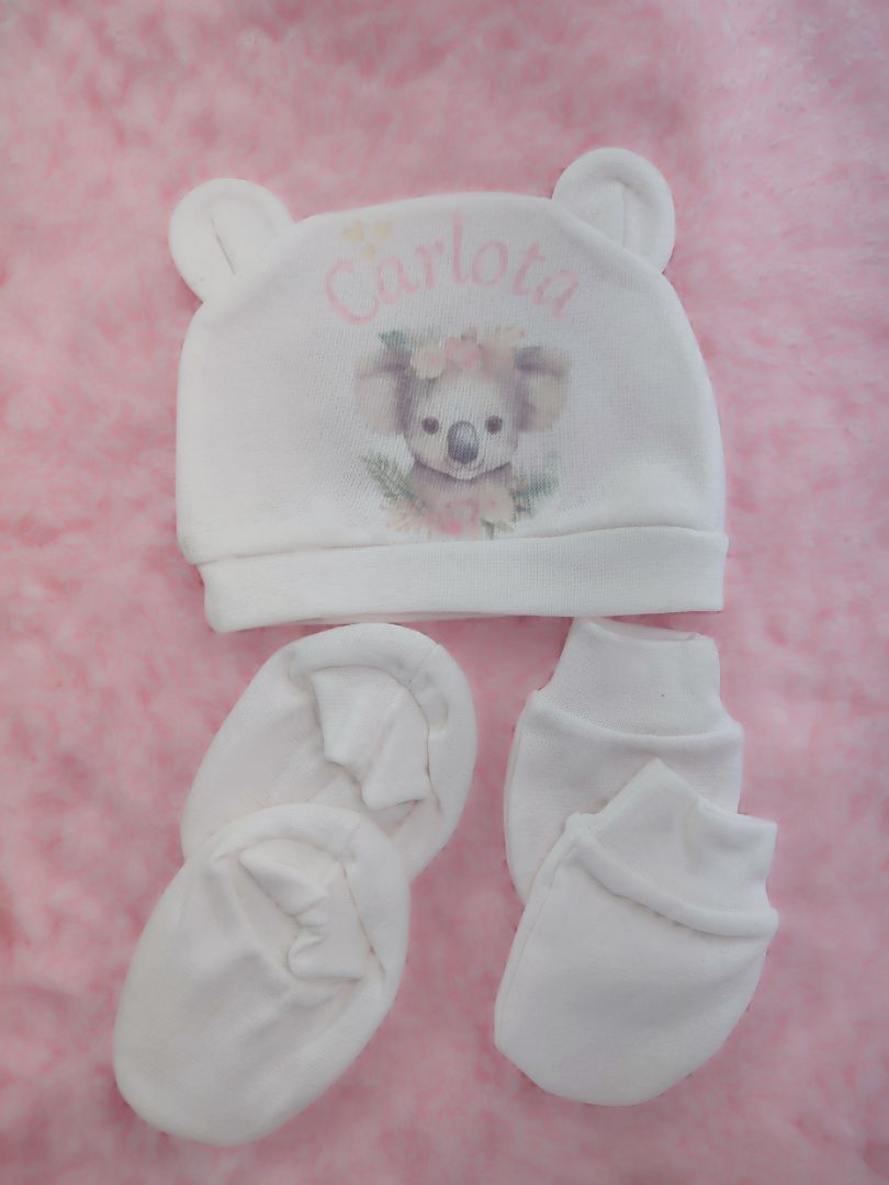CONJUNTO GORRITO, MANOPLA Y CALCETINES