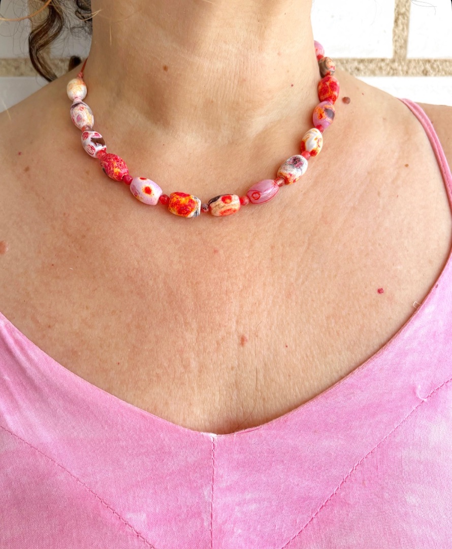 Collar de &aacute;gatas