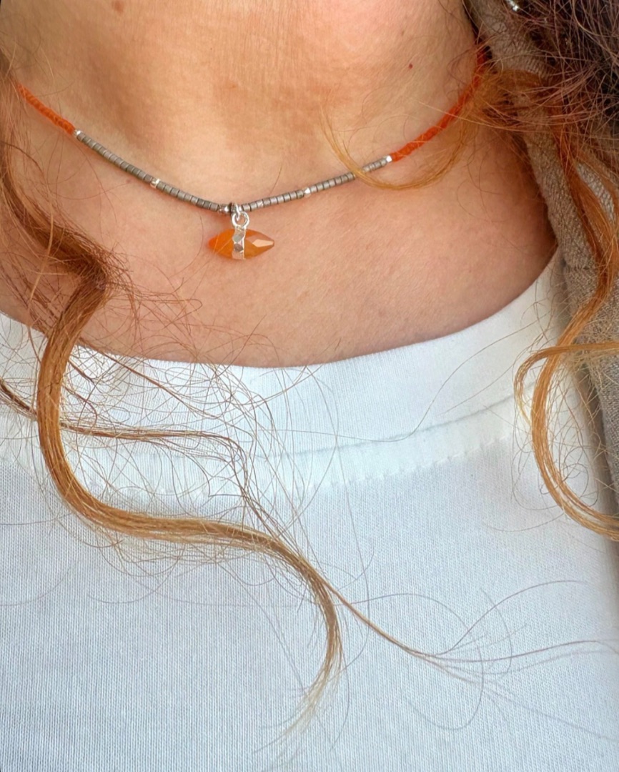 Collar miyuki con piedra natural y plata