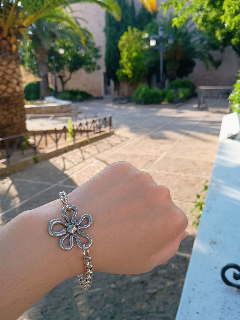 Pulsera flor plata!
