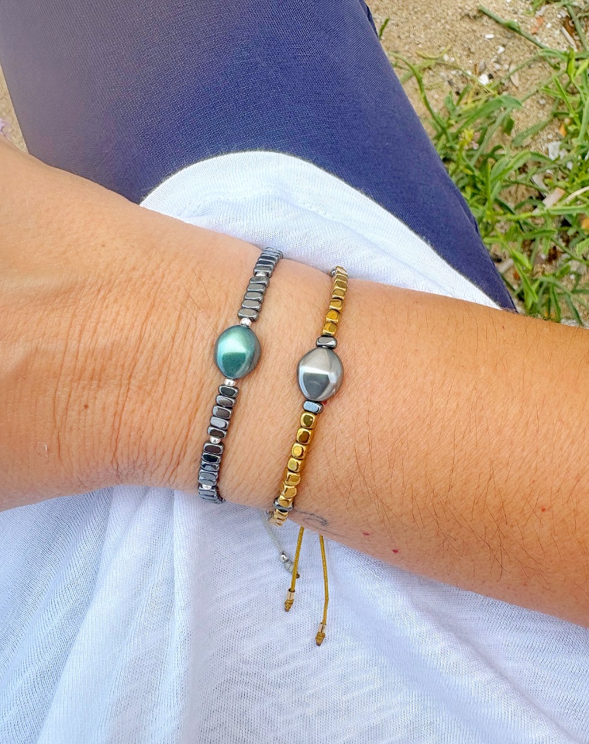 Pulsera baroque nacarada y hematites
