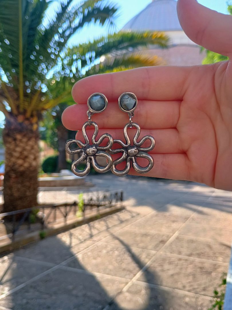 Pendientes flor resina