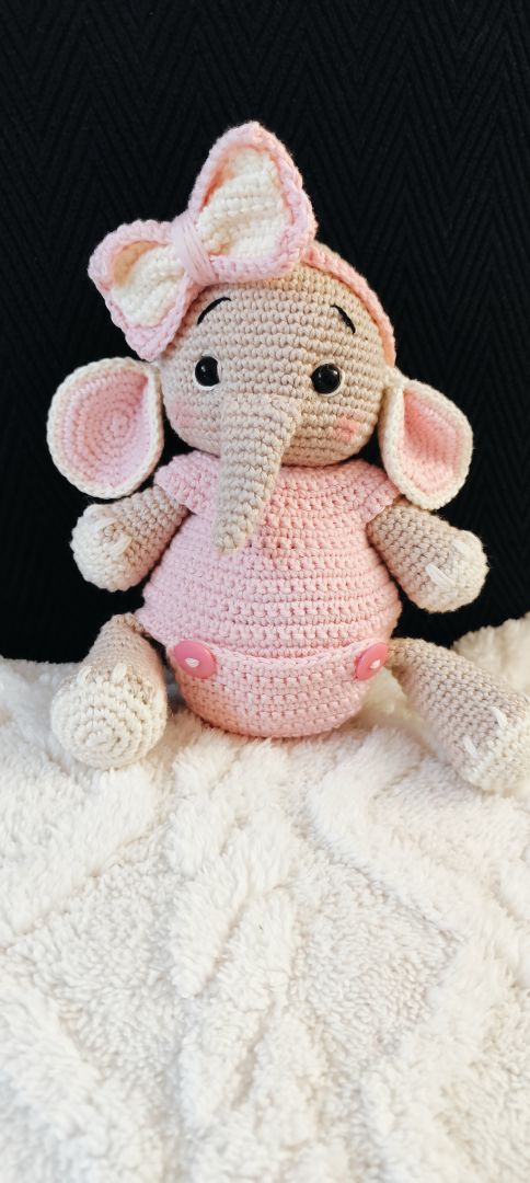ELEFANTE BEBE