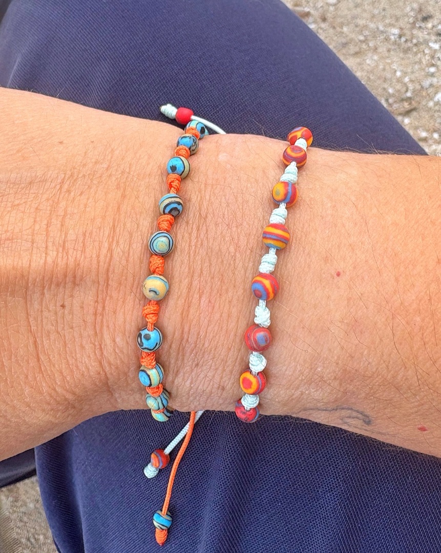 Pulsera de bolitas imitación a malaquitas