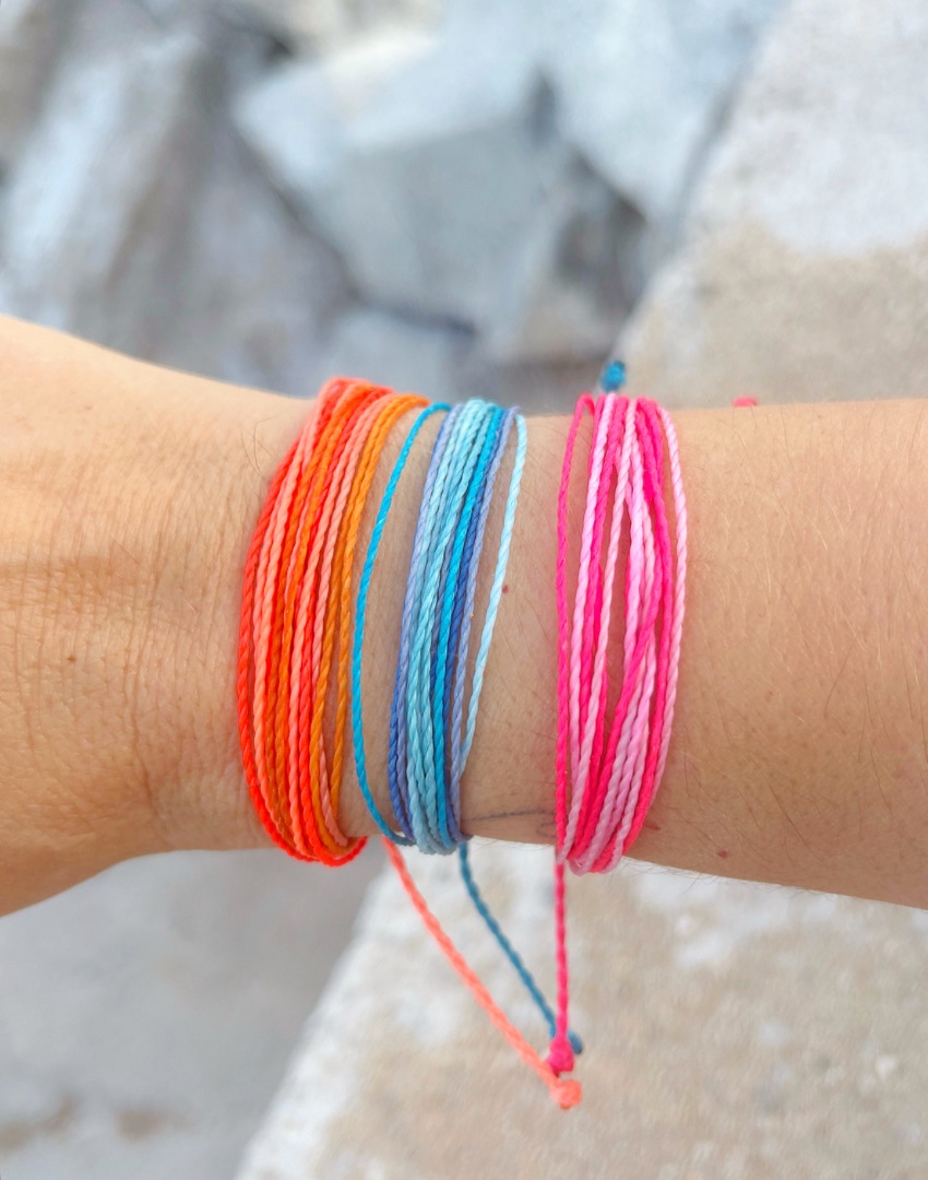 Pulsera de hilo encerado