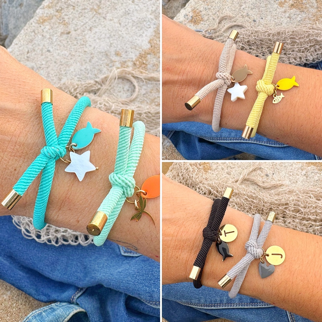 Pulsera elástica con dos colgantes
