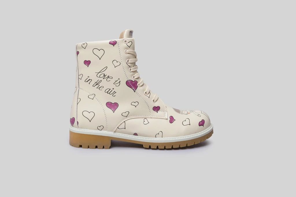 Botas Love is in the Air