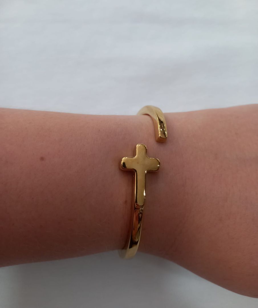 Pulsera cruz